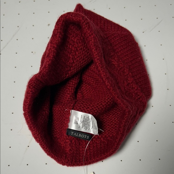 Elegant Red Knit Women's Beanie - Picture 5 of 5